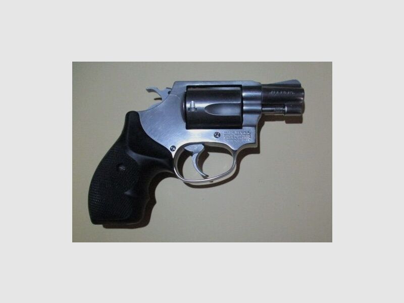 Revolver Smith & Wesson Mod. 60-7 Chief Special .38 special with Pachmayr Gr 60