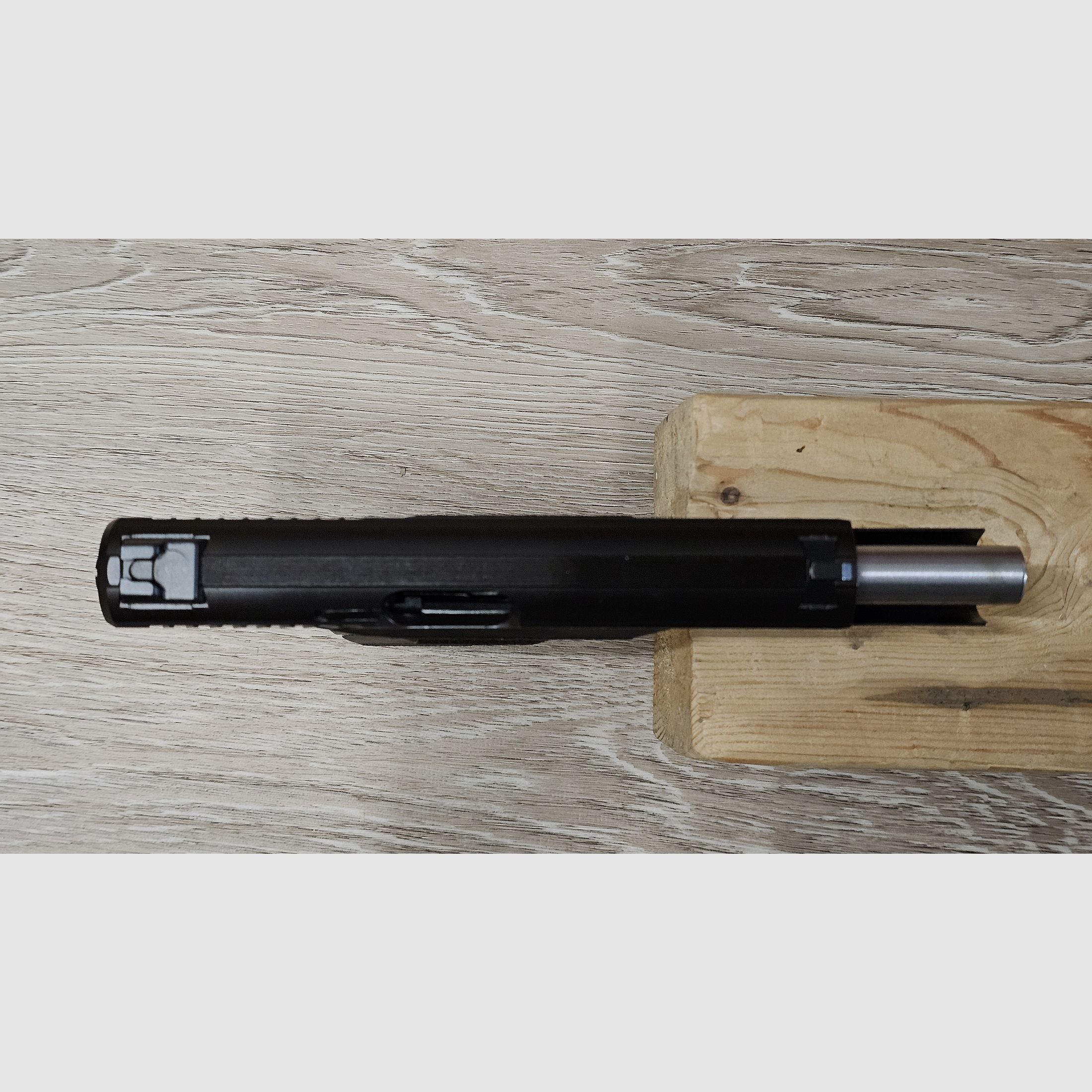 Heckler & Koch P7 M13, 9mm, inkl. 3 Magazinen, originaler Hersteller-Kunststoffbox und Bedienungsanleitung