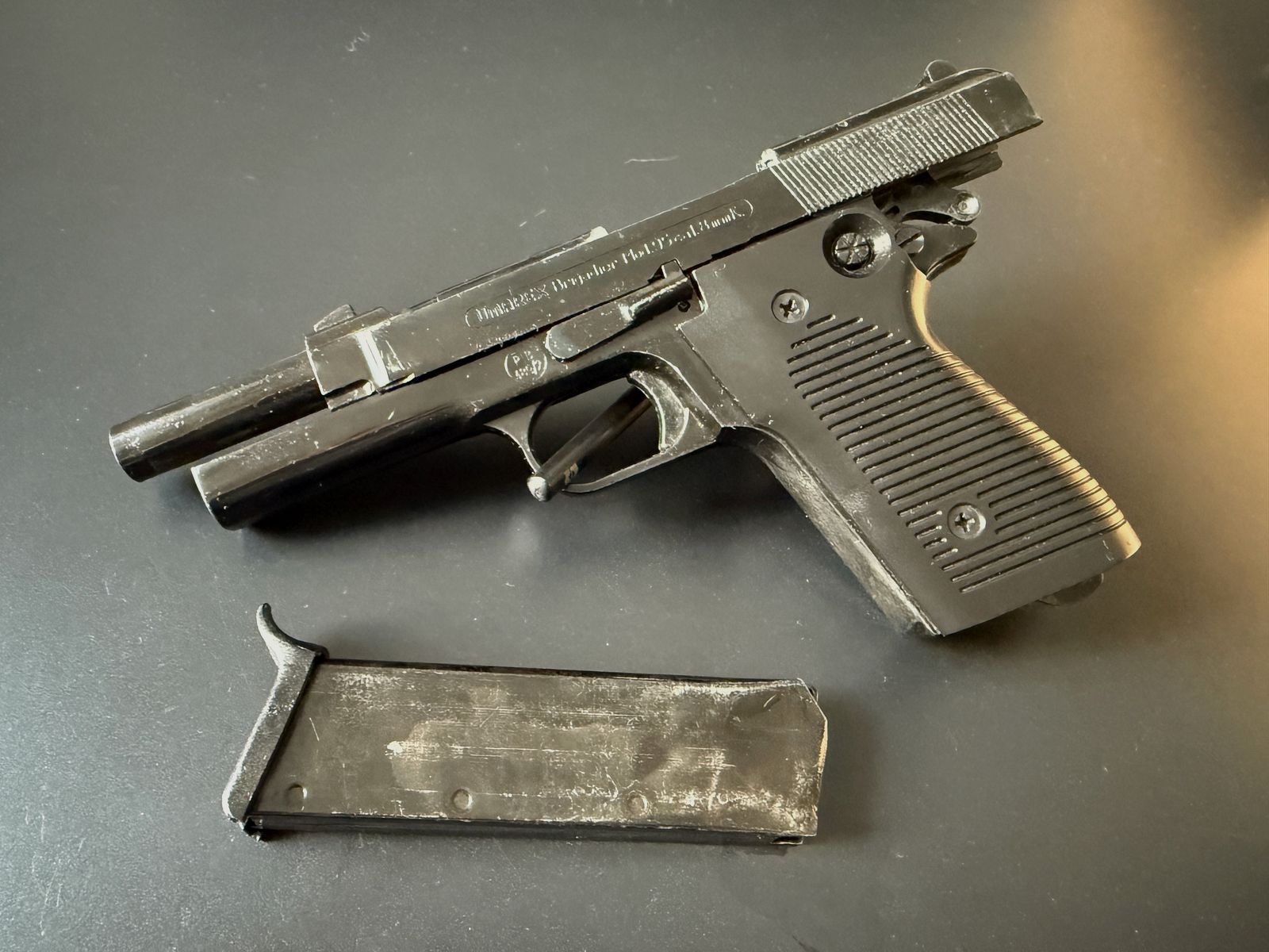 UMAREX Brigadier Cal. 8 Knall/blanc Schreckschusspistole