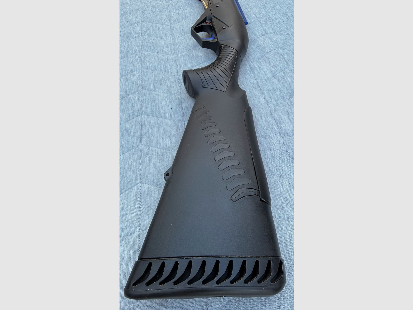 Fucile a ripetizione Benelli Supernova 12/89 canna 71 cm con sistema Toni e accessori Mag Load
