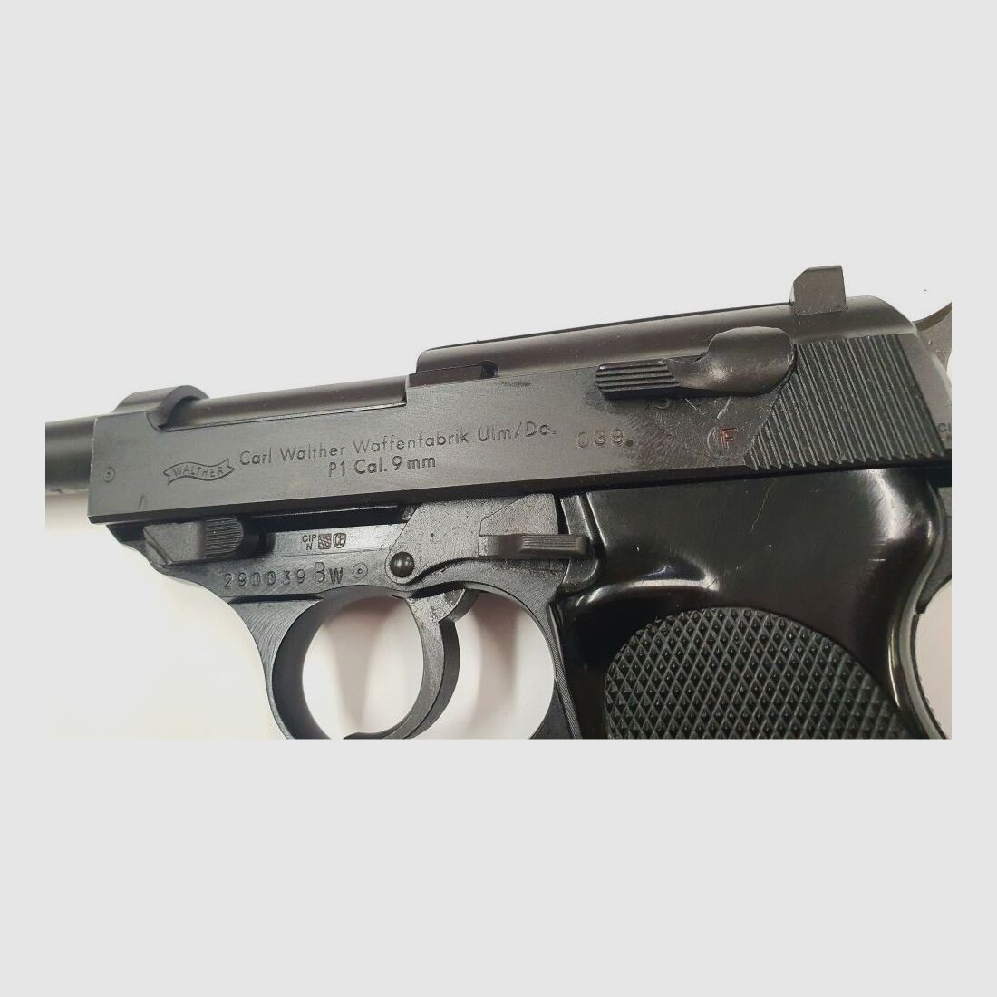 Walther P1 in kaliber inclusief accessoires