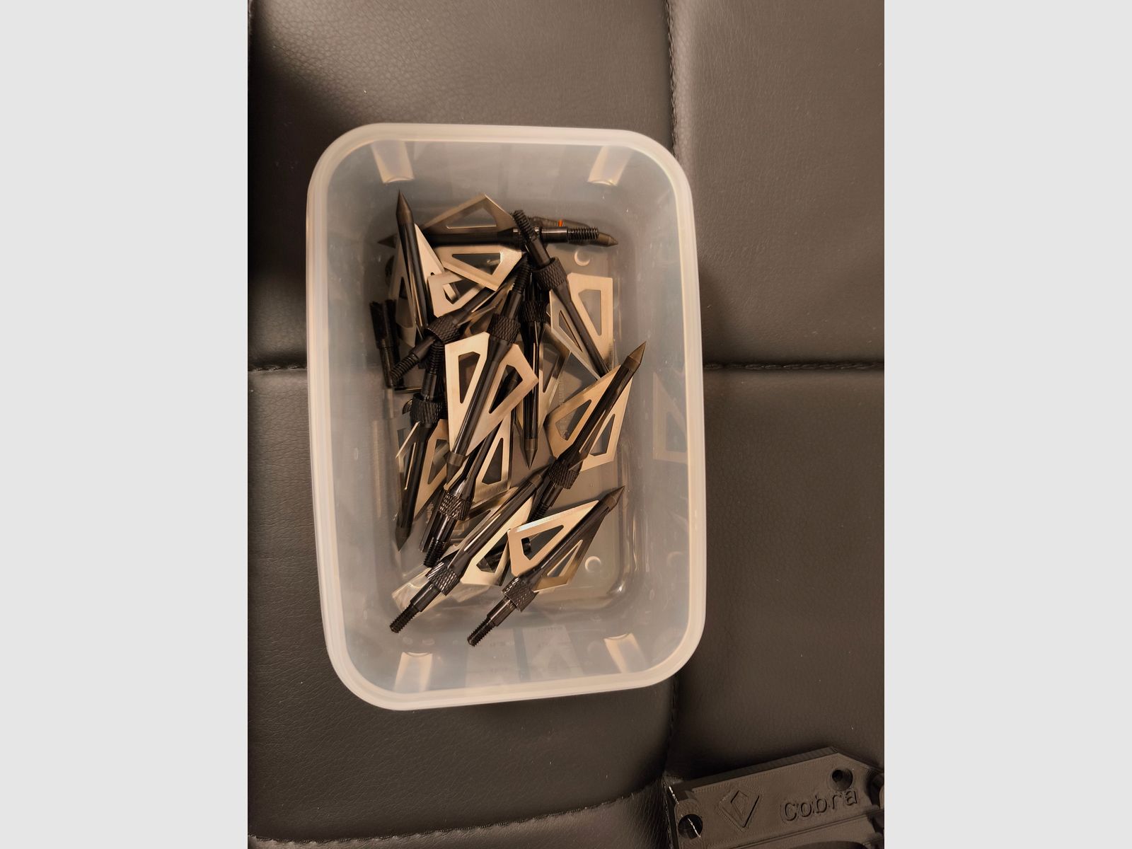 EK Archery Cobra RX viel Zubehör