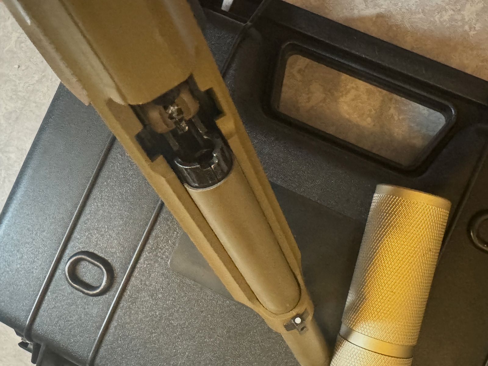 Beretta M9A3 CO2 Luftpistole Kal. 4,5 mm BB FDE Vollmetall inkl. Schalldämpfer-Dummy Und Koffer