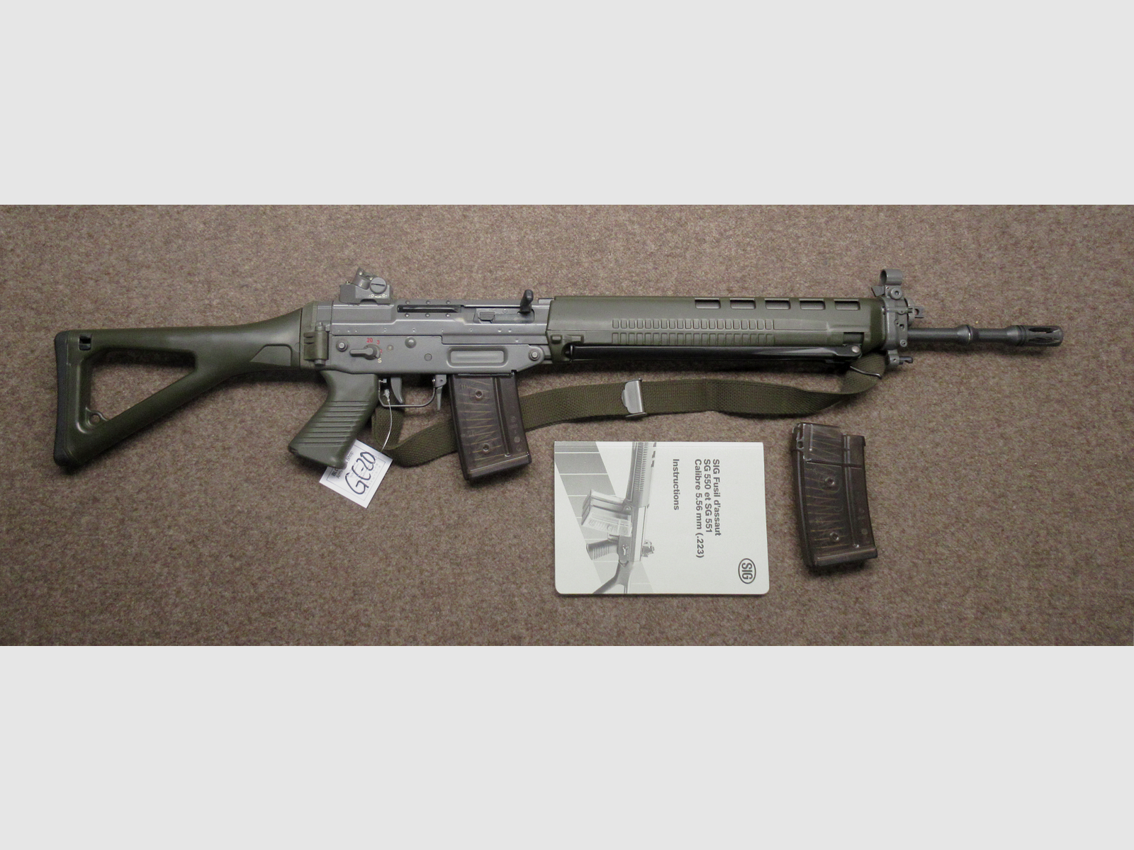 GC-20 fusil automatique SIG mod. 550-1 cal. 5.6mm, image 1 sur 3