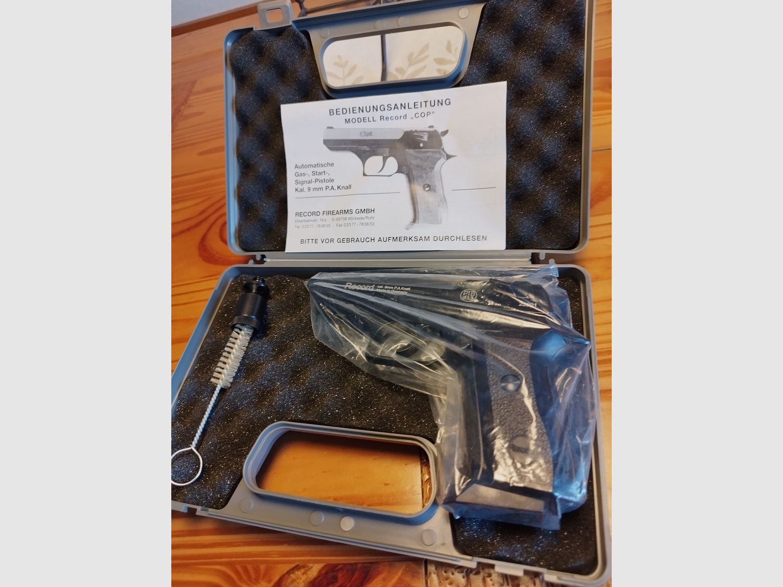 Record COP Schreckschuss Pistole 9 mm P.A.K brüniert !! Neuwaffe!!