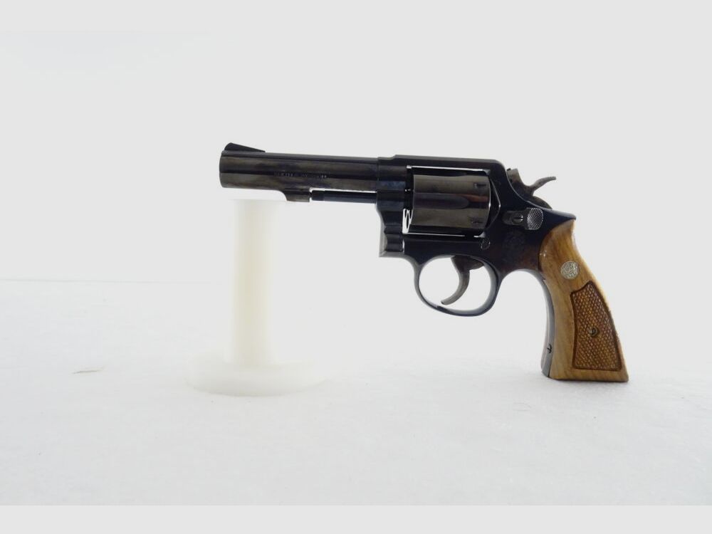 Smith & Wesson S&W 13-4