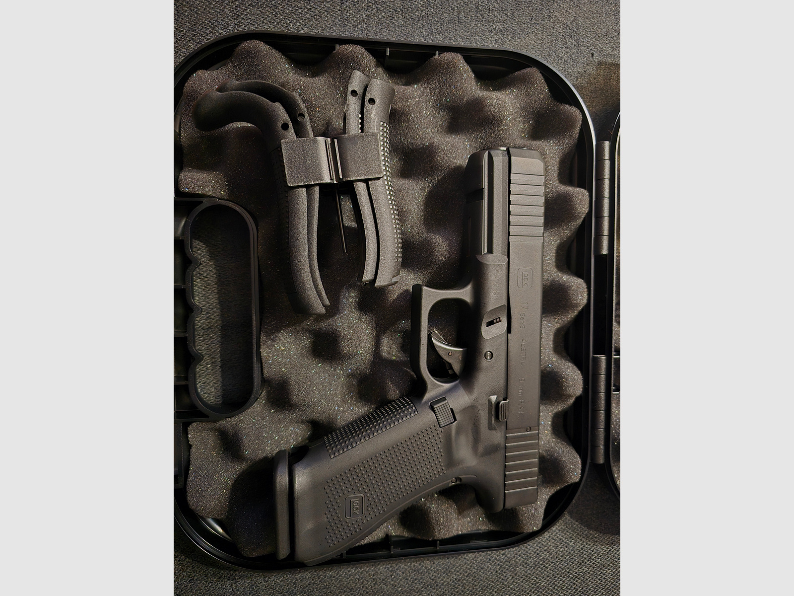 Glock 17 SV Stahlverschluss 9mm PAK Schreckschuss 