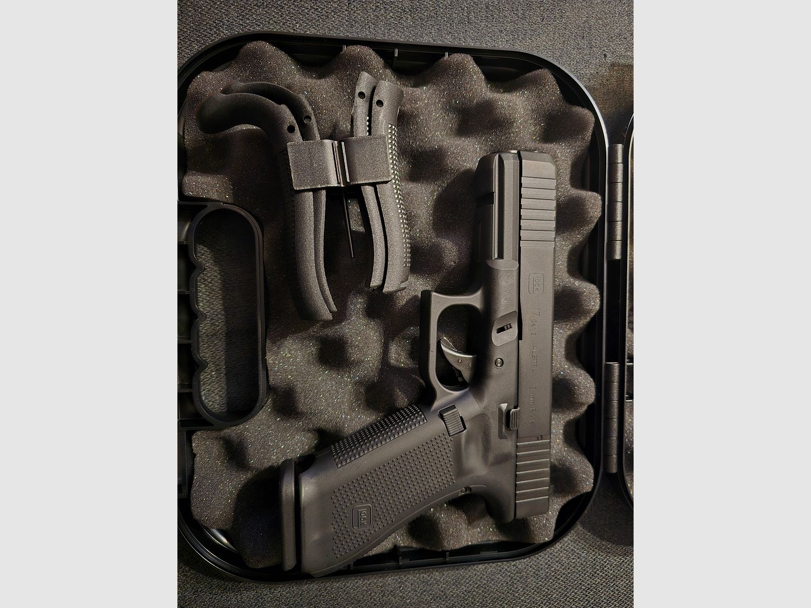 Glock 17 SV Stahlverschluss 9mm PAK Schreckschuss