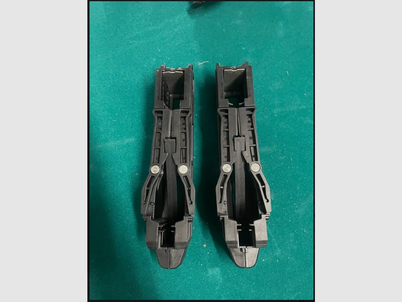 Revo Magazine 12-round with repair needed, immagine 1 di 4