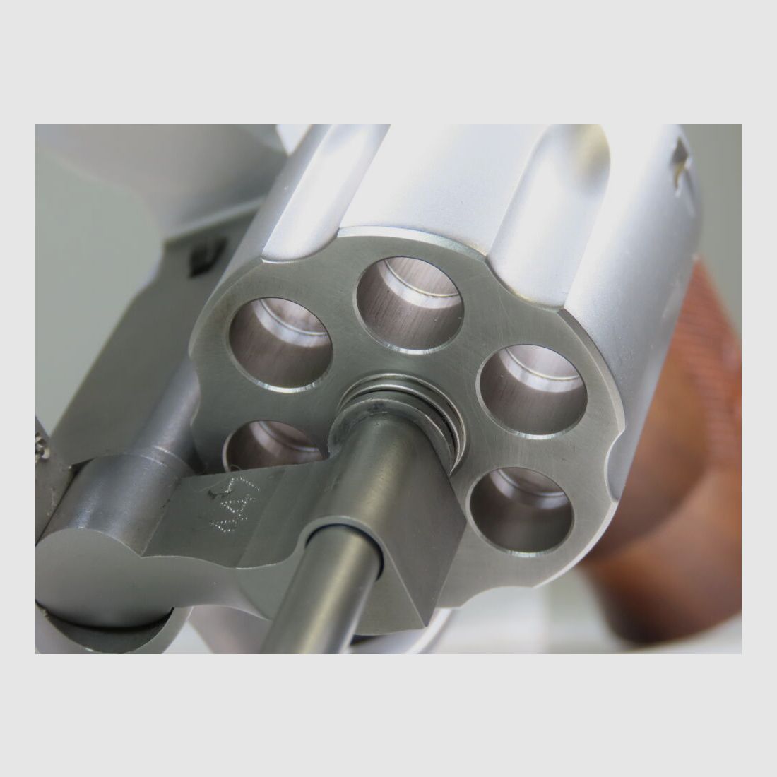 Smith & Wesson 686 Security Six