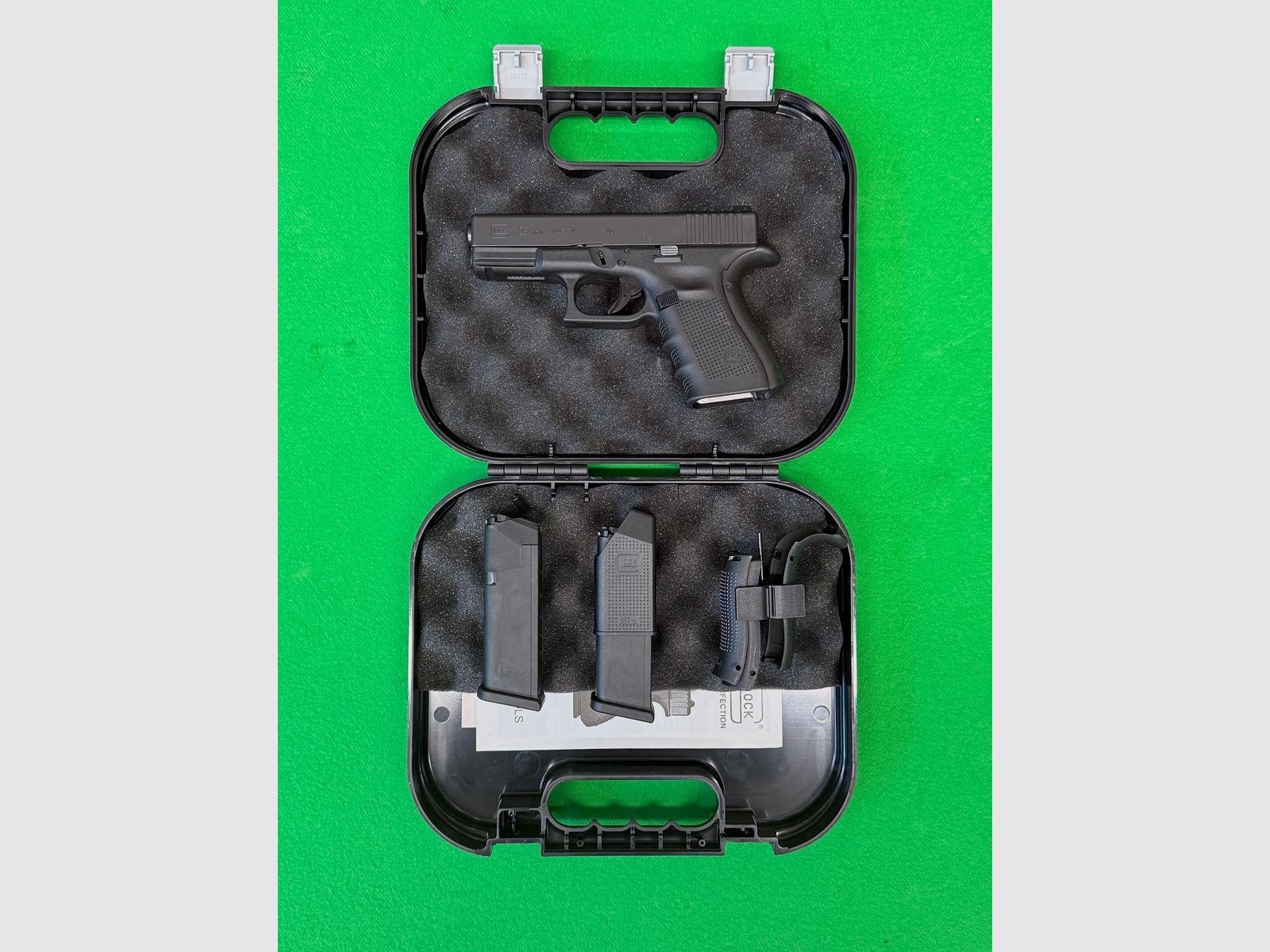 Glock 23 Gen4 in .40 S&W