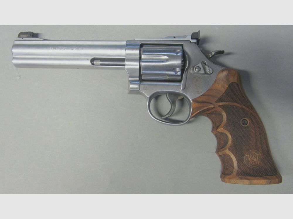 SMITH & WESSON USA Target Champion Deluxe Match Master 686 poliert