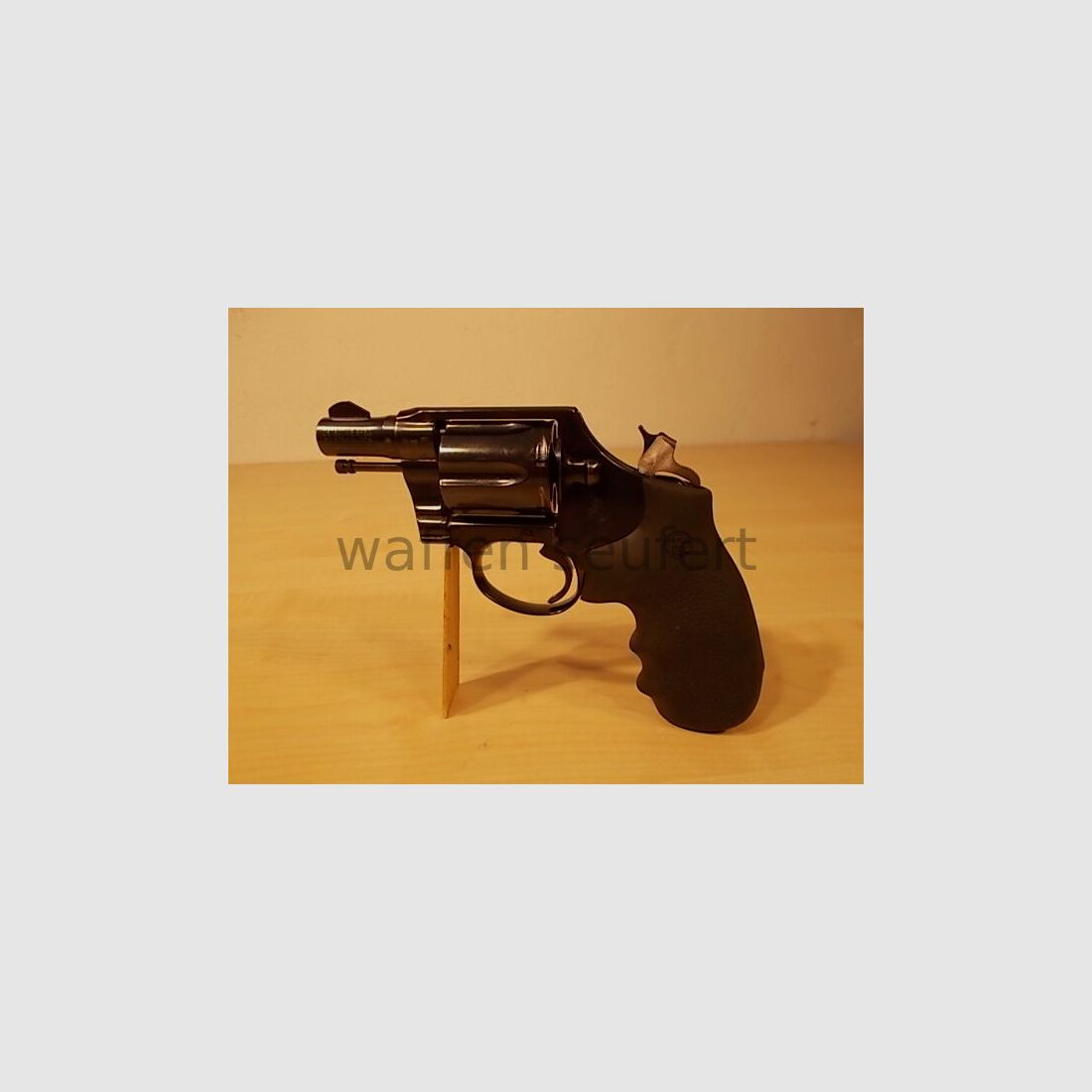 Colt Detective 2" snub nose Hogue rubber grip