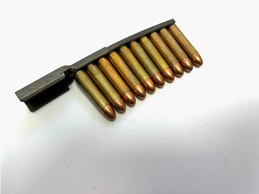 ••• US M1 .30 Carbine Ladestreifen mit Ladehilfe + 10 Stk. .30 Carbine Dekopatronen •••