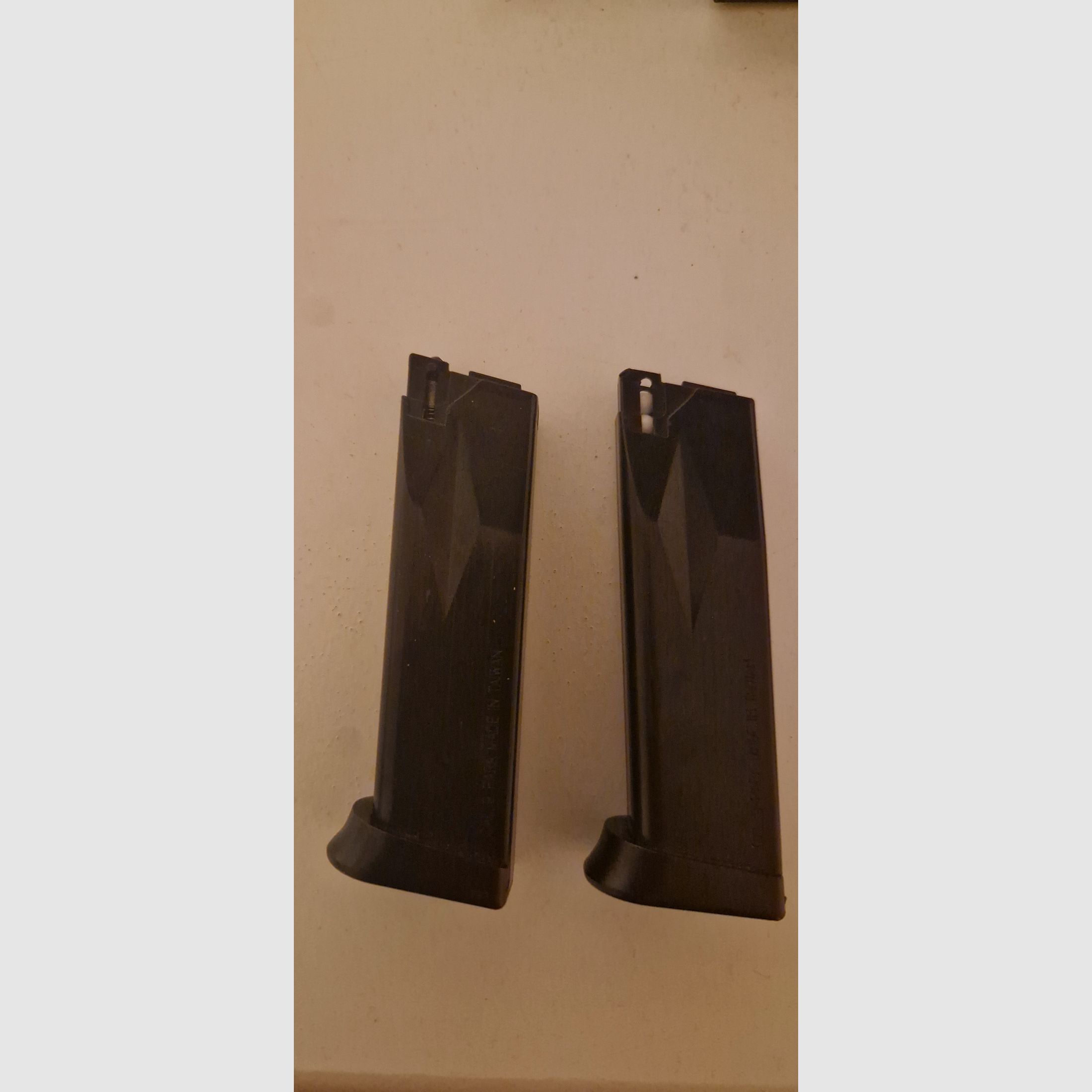 Taurus PT24/7 Airsoft 0.5 Joule