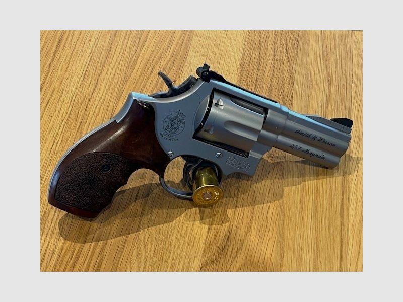 Smith & Wesson 686 Security Special 3" Kaliber .357 Magnum Revolver  (eigendlich neu)