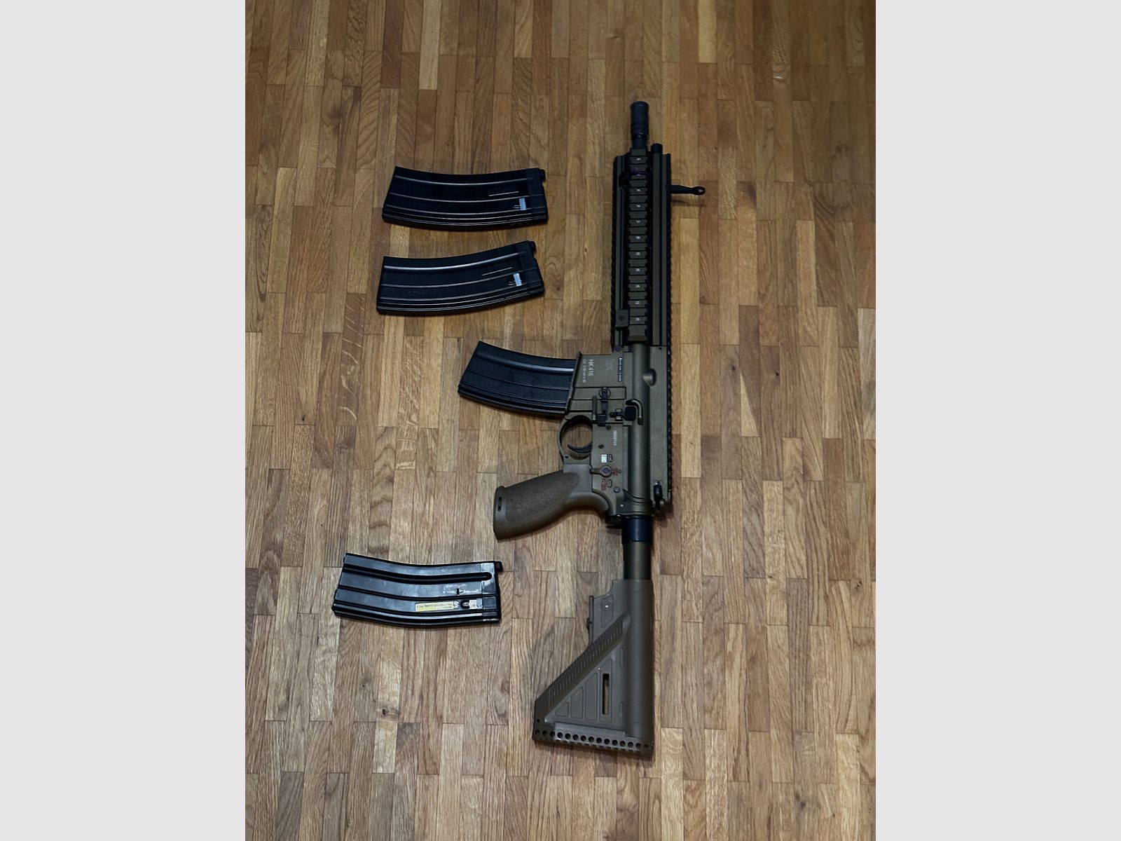 Heckler & Koch HK416 A5 Vollmetall Gas-Blow-Back 6mm BB RAL 8000. mit 3 Magazinen Gesamt!