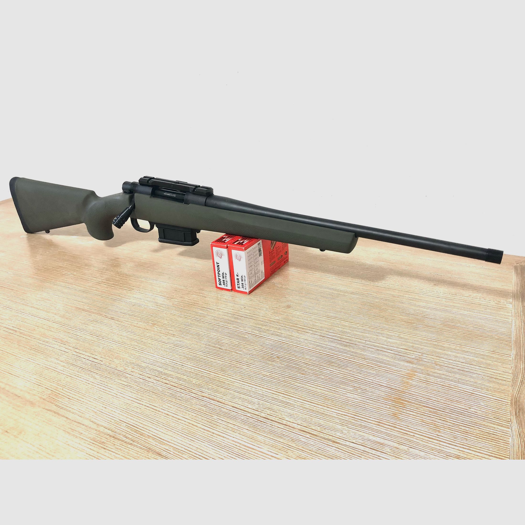 Howa 1500 .308 win. Repetierbüchse, 18“ Lauf, Hogue Schaft, Steckmagazin