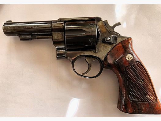Smith & Wesson Revolver Kaliber  .41 Mag