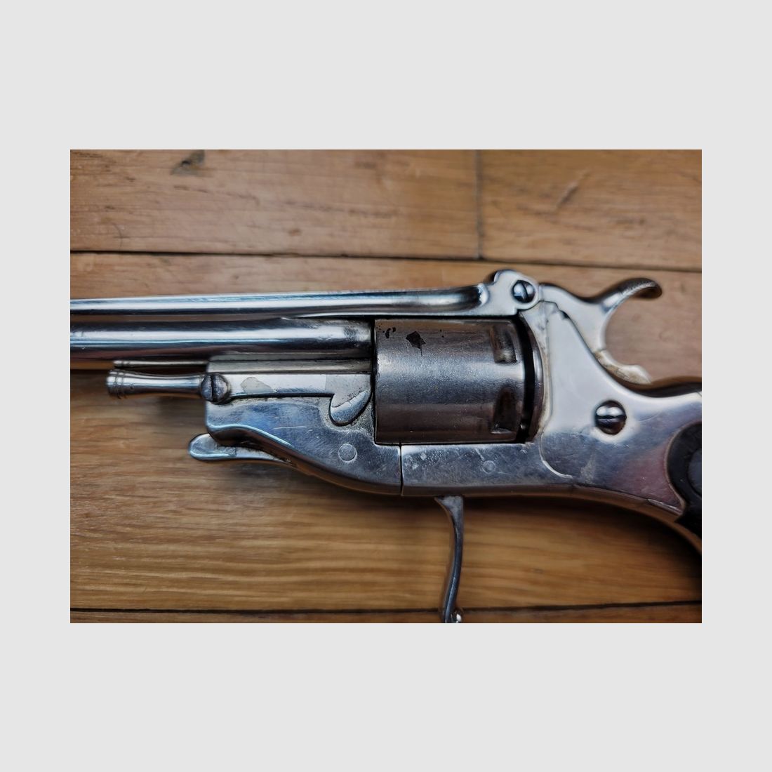 Seltener Revolver Claudin mit System – Kollektive Hülsenentnahme – 6 Schuss – Kaliber .22LR (!) – Einfach- und Doppelaktion – Mit Öffnung nach oben – Sehr seltenes und nicht dokumentiertes Stück in .22LR – TBE, Bild 17 von 23