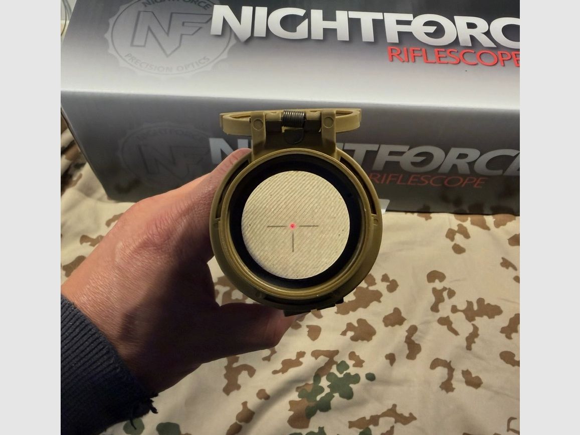 Nightforce ATACR 1-8x24 F1 FDE incluso montaggio anello Nightforce – Ottime condizioni