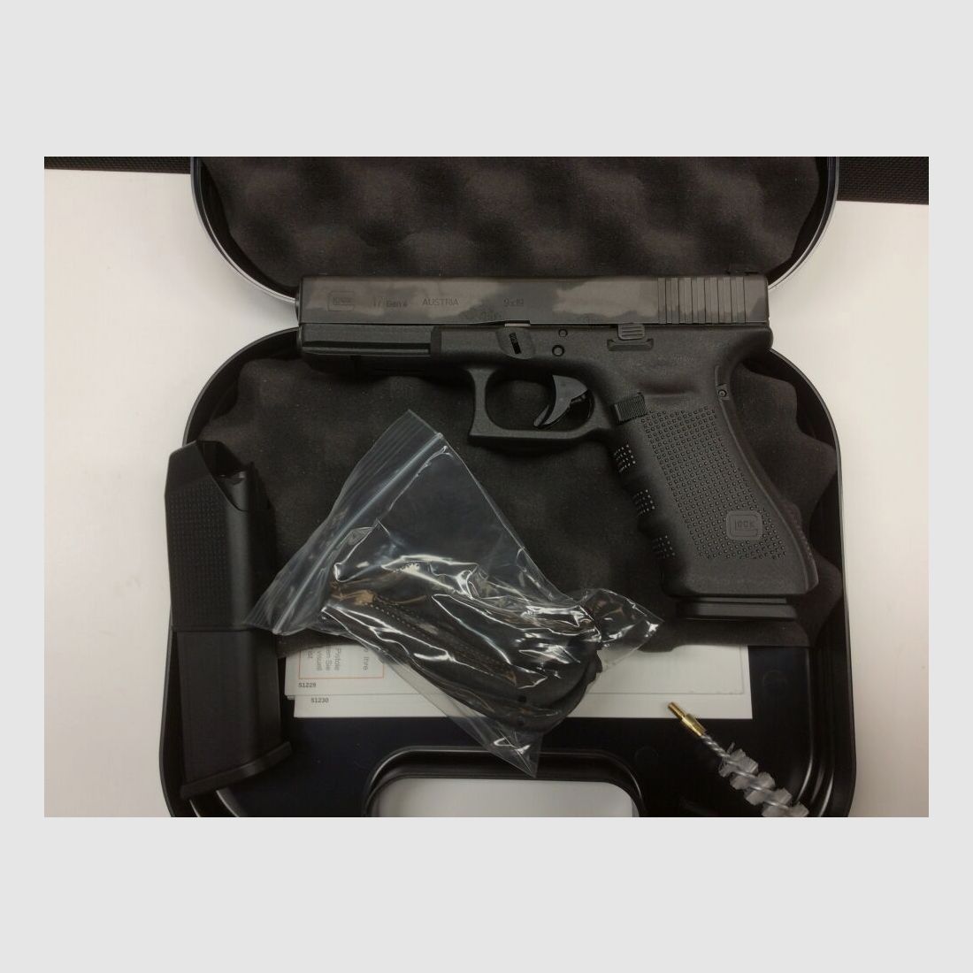 Glock 17 Gen4	 9mmLuger