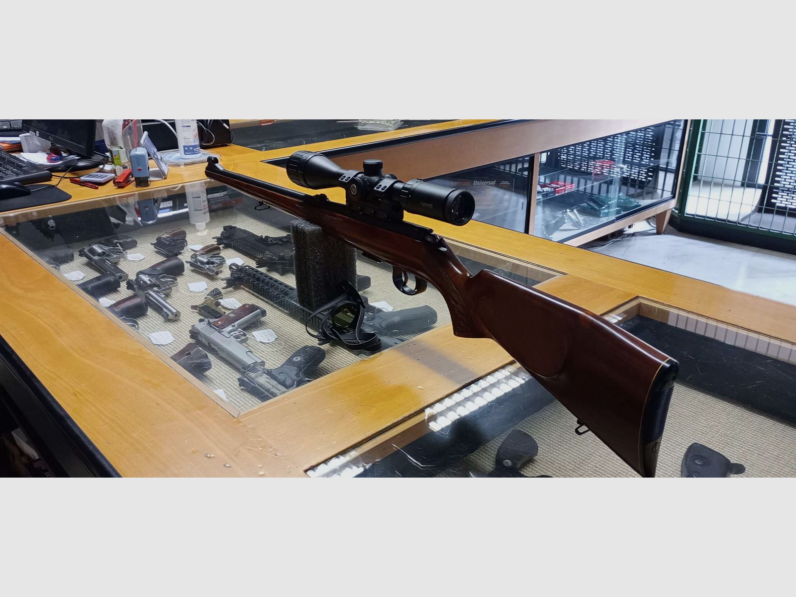 Repeater rifle ANSCHUTZ model 1518 cal. .22 WMR (used), image 2 of 5