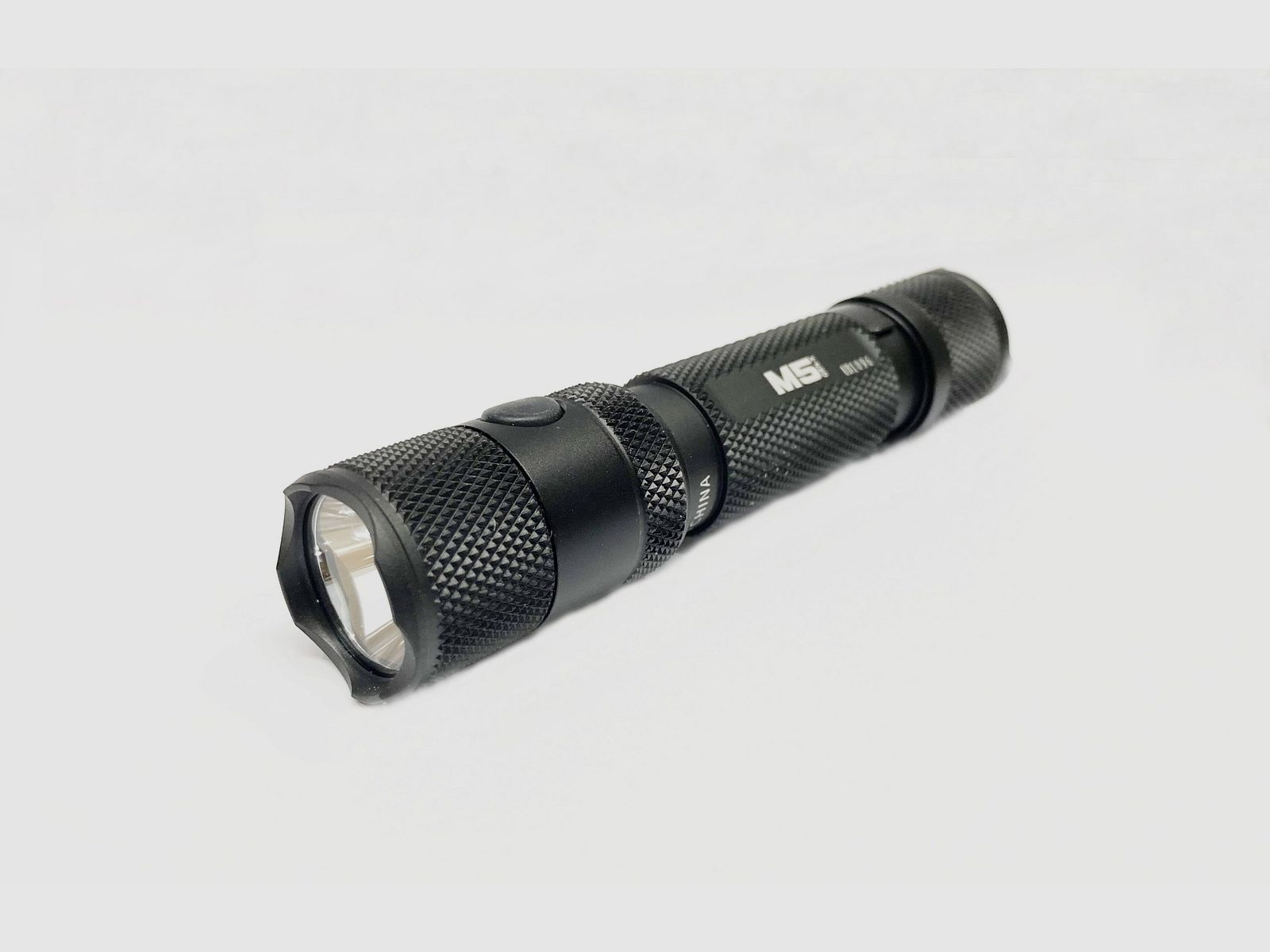 Powertac M5 G2 Taschenlampe 2030 Lumen, Bild 1 von 3