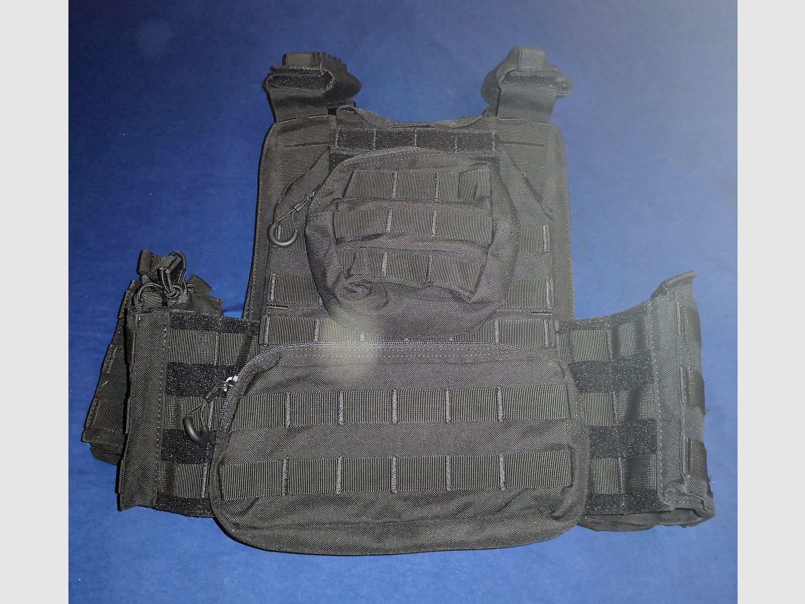 Gilet tactique Katlock noir avec poches supplémentaires