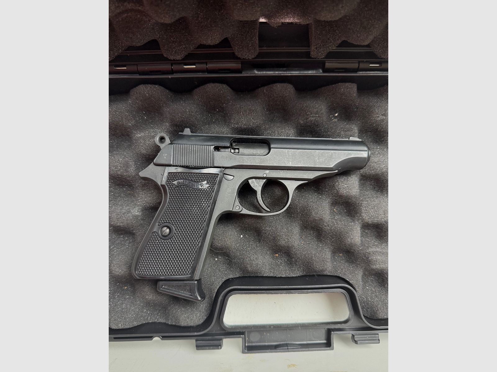 Walther PPK 9mm Schreckschuss