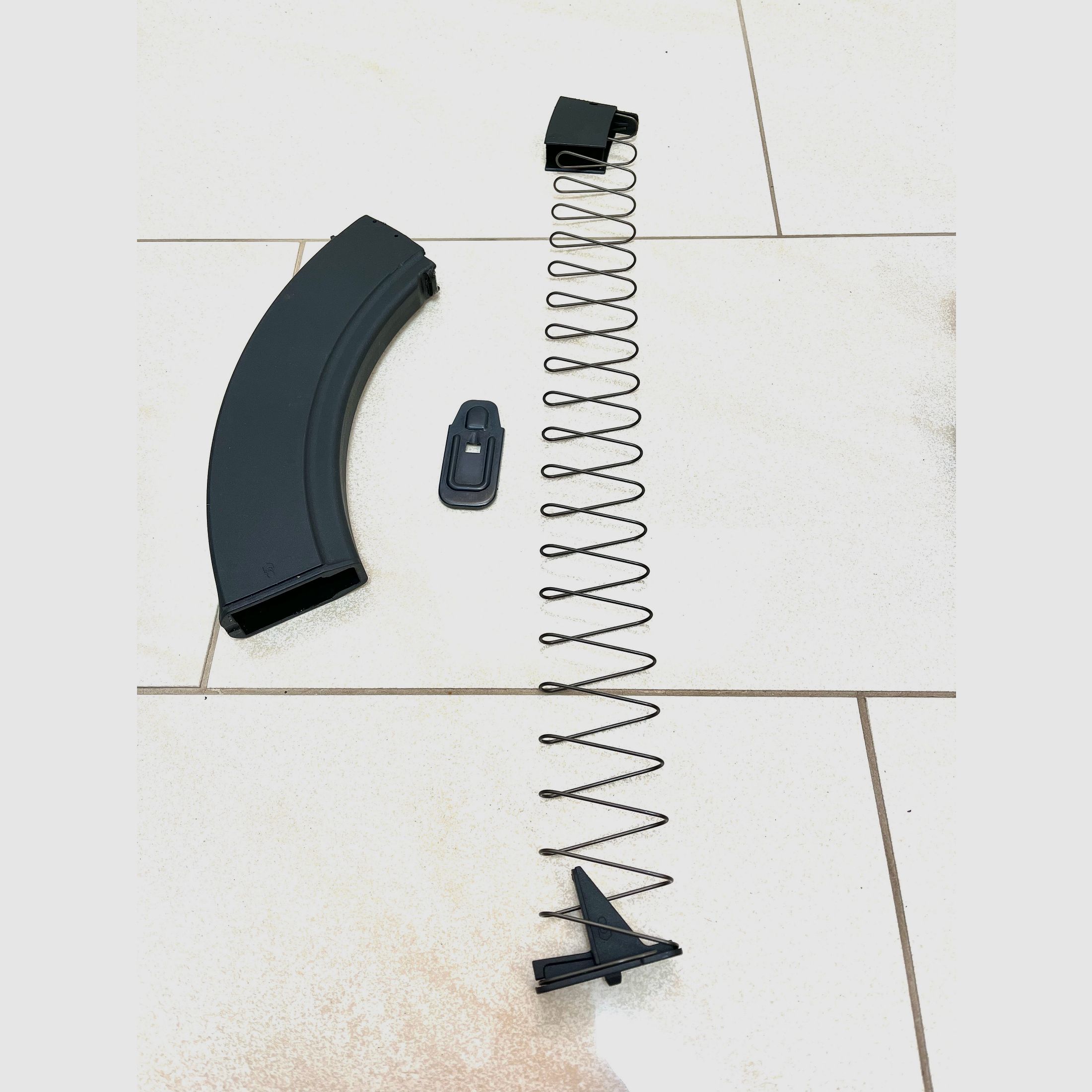 *** Kalaschnikov AK 47 / Yunker 40er DEKO Magazin Glatt 40 Schuss 7,62x39