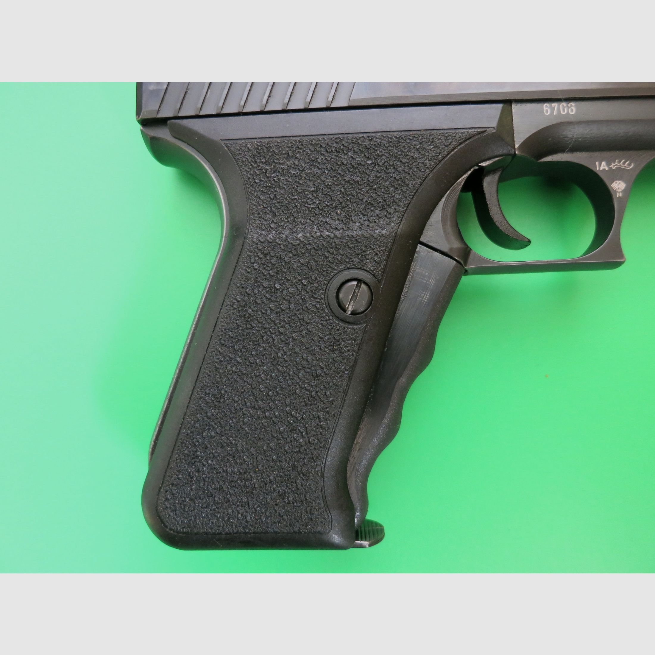 Heckler & Koch P7, PSP (Polizei-Selbstlade-Pistole), Kal. 9mm Luger, 1. Generation     #52