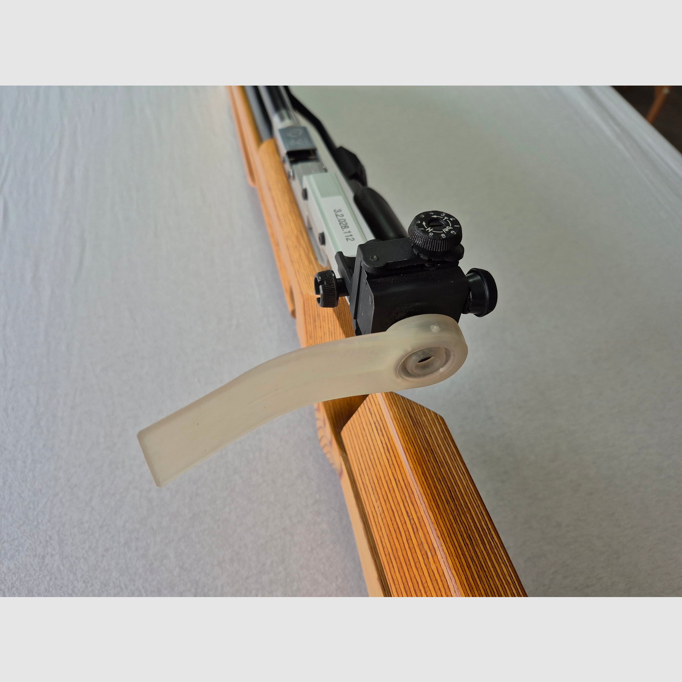 Feinwerkbau 601 omgebouwd voor liggende discipline