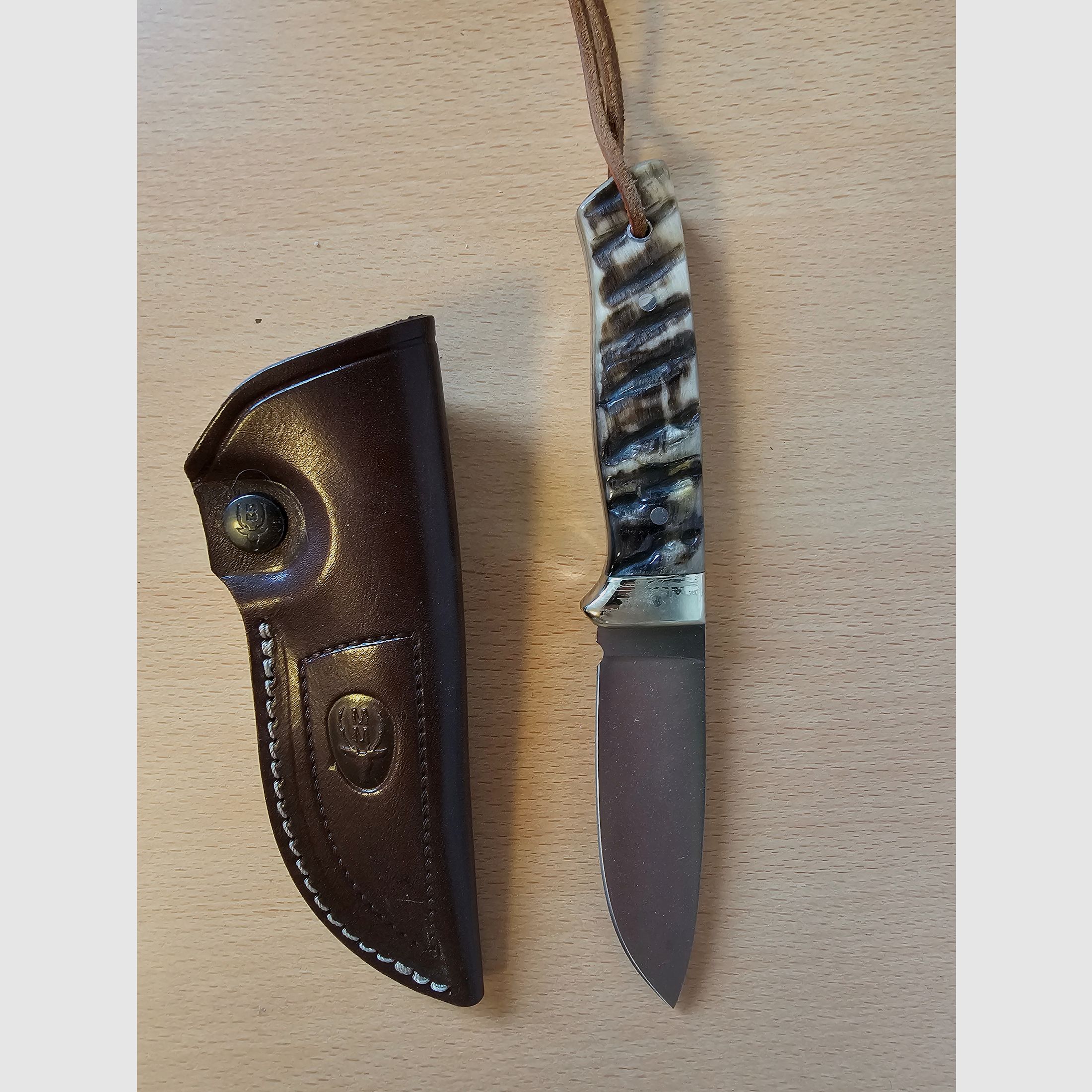 Jagdmesser MUELA Kodiak zu verkaufen.