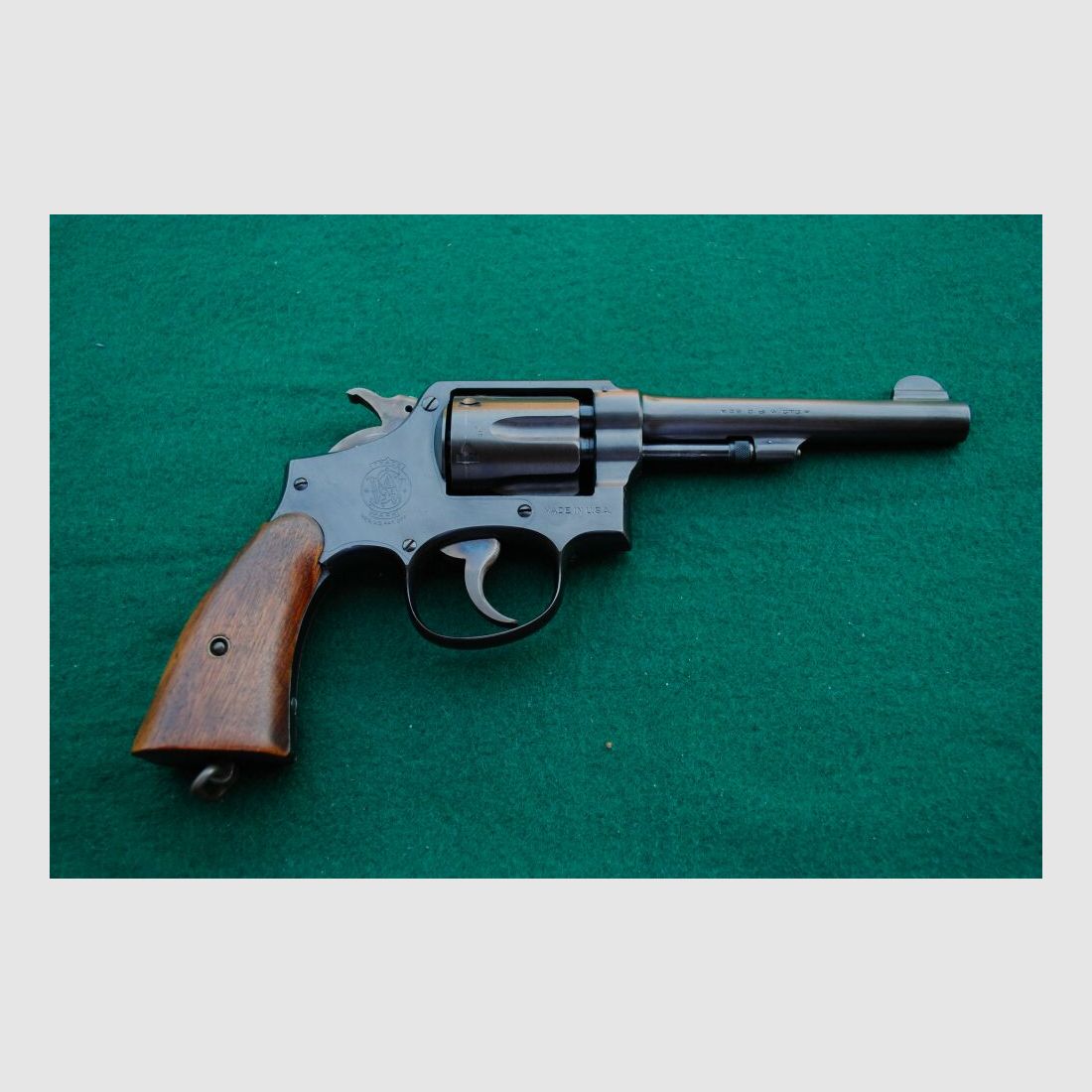 Smith & Wesson, Military & Police, Polizeirevolver, England, div. Stempel