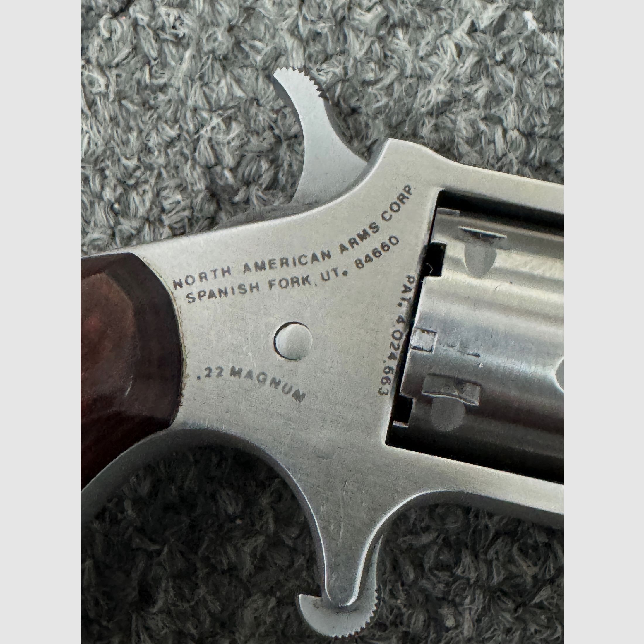 North American Arms  Revolver Edelstahl .22lfb & .22Win.Mag
