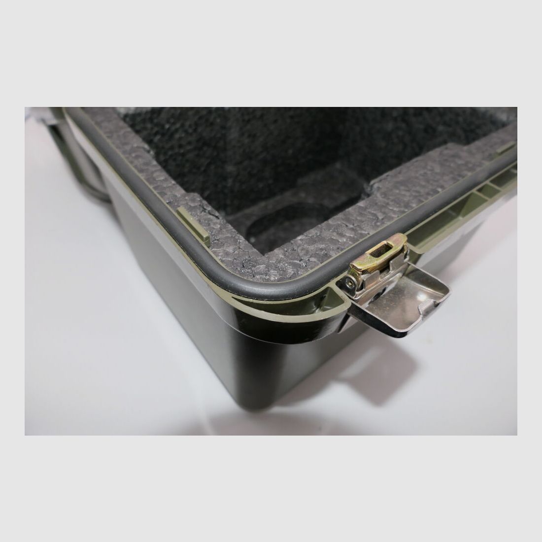 BW original suitcase for night vision device from government stocks