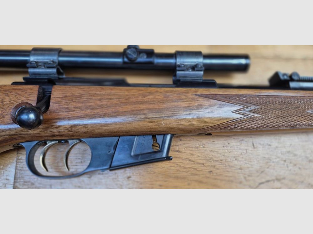 Wunderschöne Jagd- und Sportbüchse Walther KKJ – Kal. 22 Hornet – Stetcher-Abzug – Magazin 5 Schuss – Zielfernrohr Zielkar 4 mit Absehen Nr. 1 – Hohe Präzision – Waffe von 1959 – Sehr guter Zustand – TBE +, Bild 8 von 42