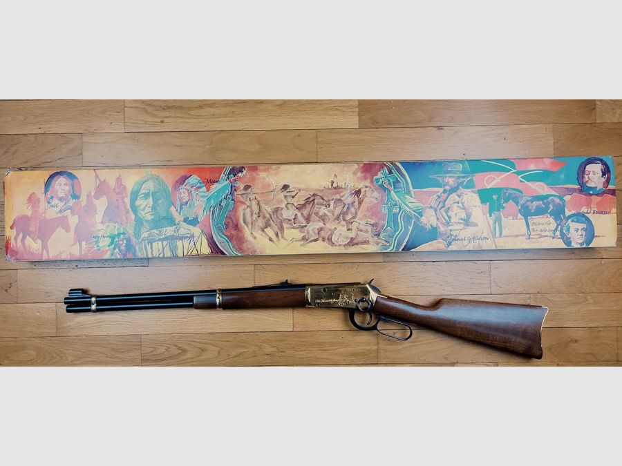 Schöne Winchester Kommemorative – „Little Big Horn“ – nur 11000 Stück produziert – Originalverpackung – 44-40 Win – Perfekter Zustand, Bild 2 von 23