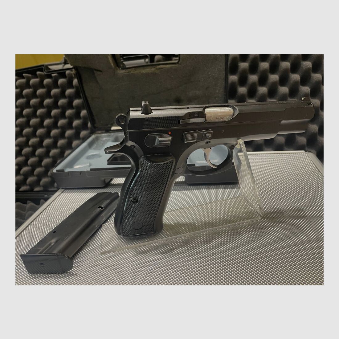 CZ 85