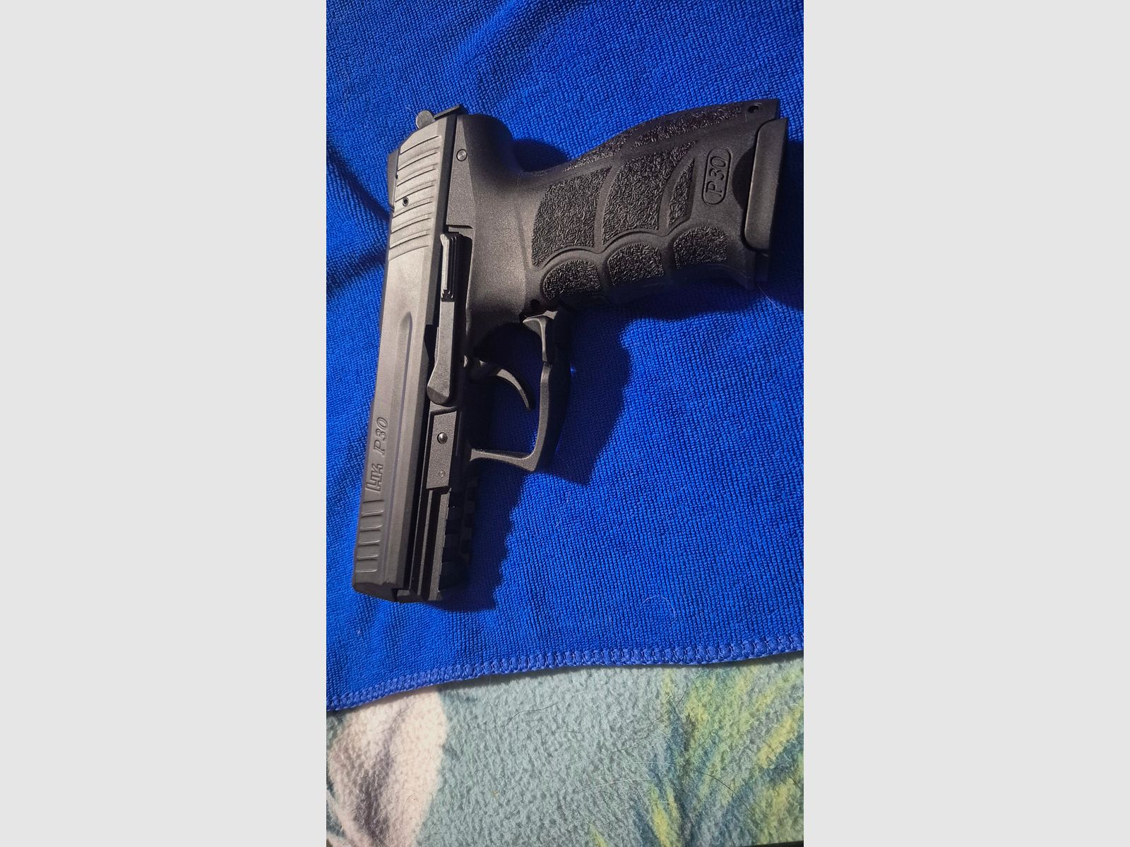 Na sprzedaż pistolet alarmowy P 30 kal. 9 mm za 150 euro