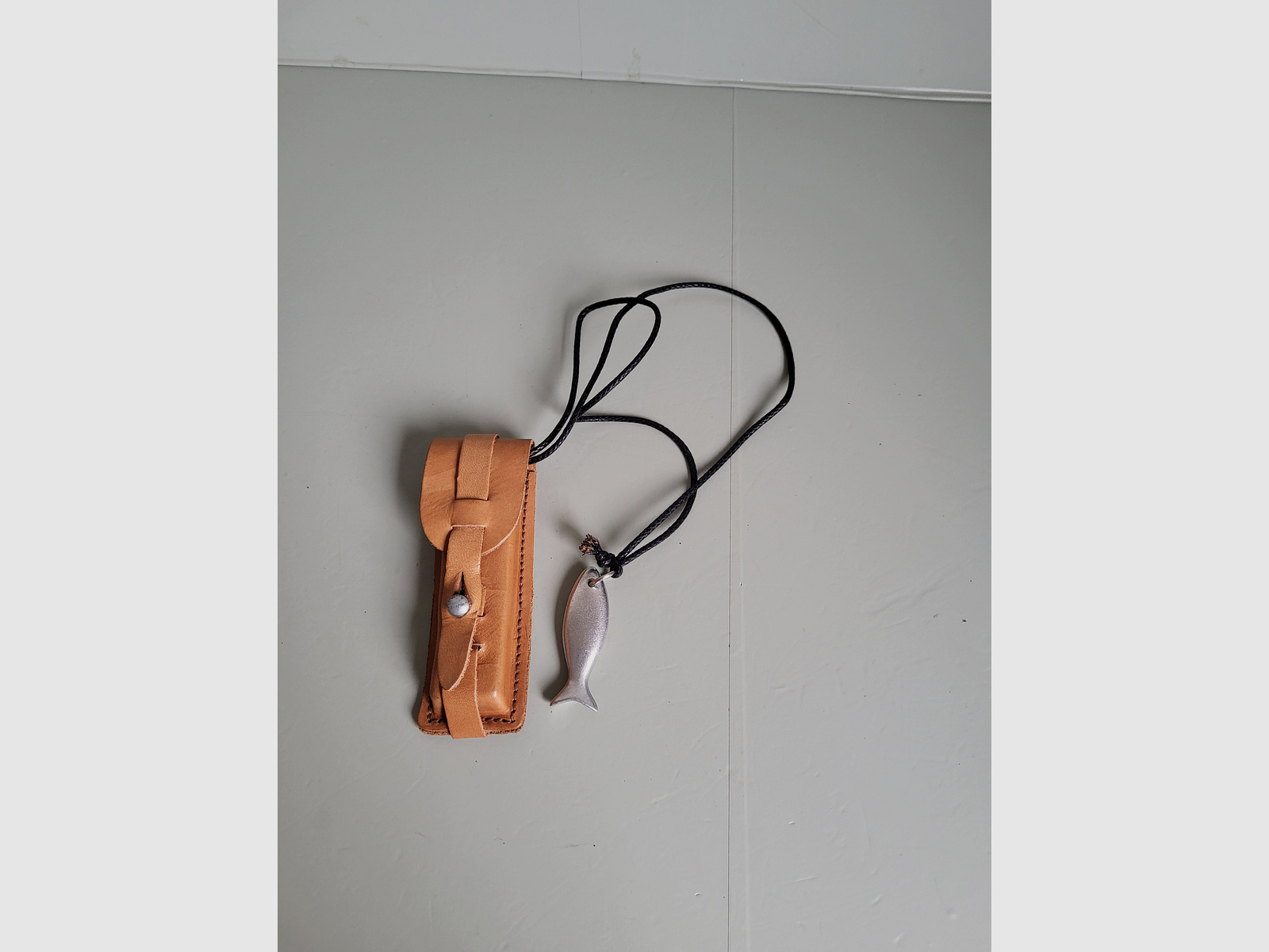 Old collector angler - hunting knife knife - spear fishing - saw