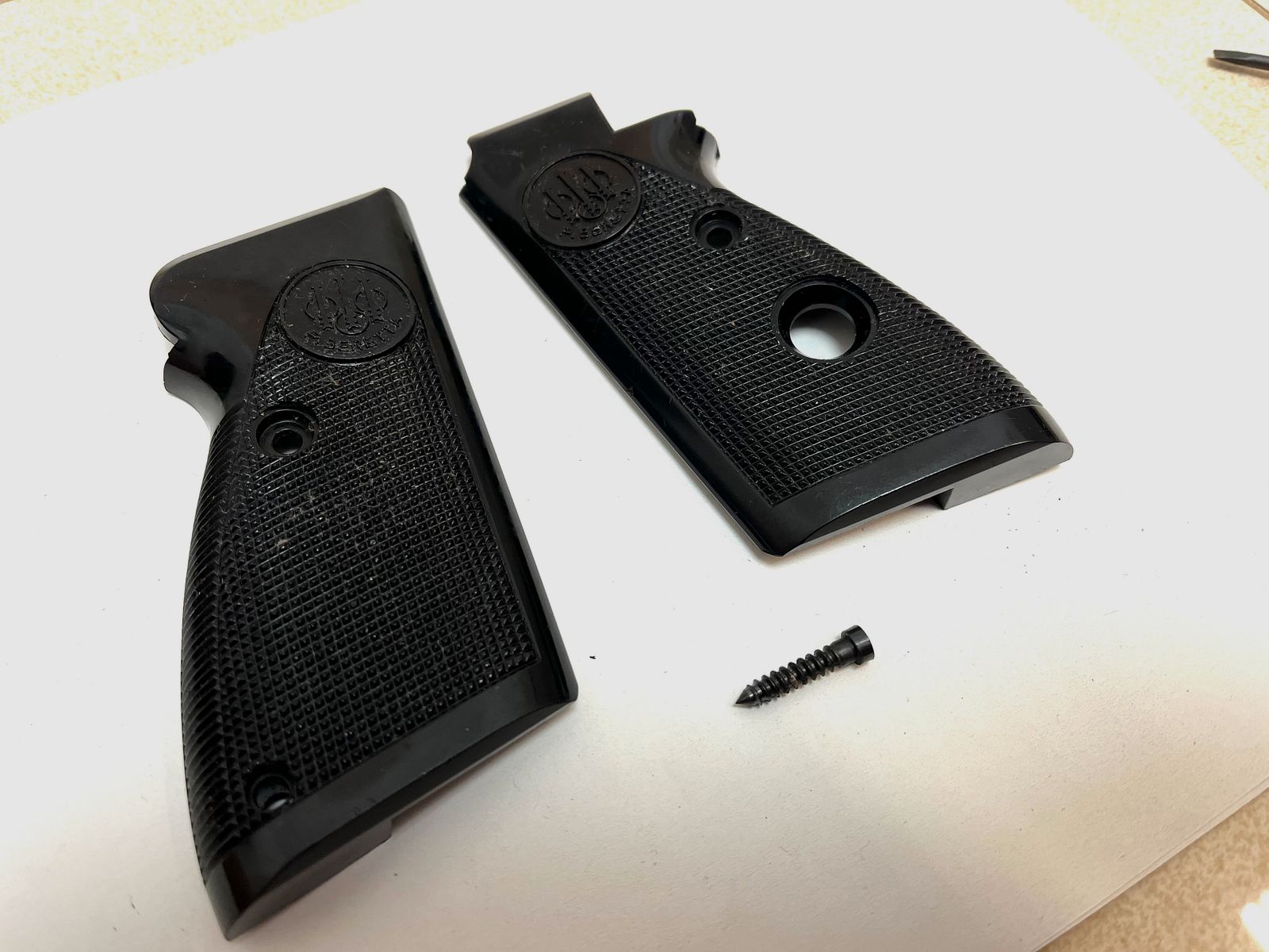 ••• Beretta Mod. 70 Griffschalen - Kunststoff •••