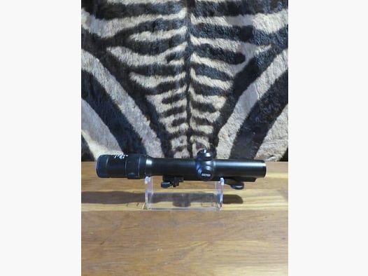 Lunette DOCTER 1-4x24M à rail avec montage amovible pivotant supérieur STEYR