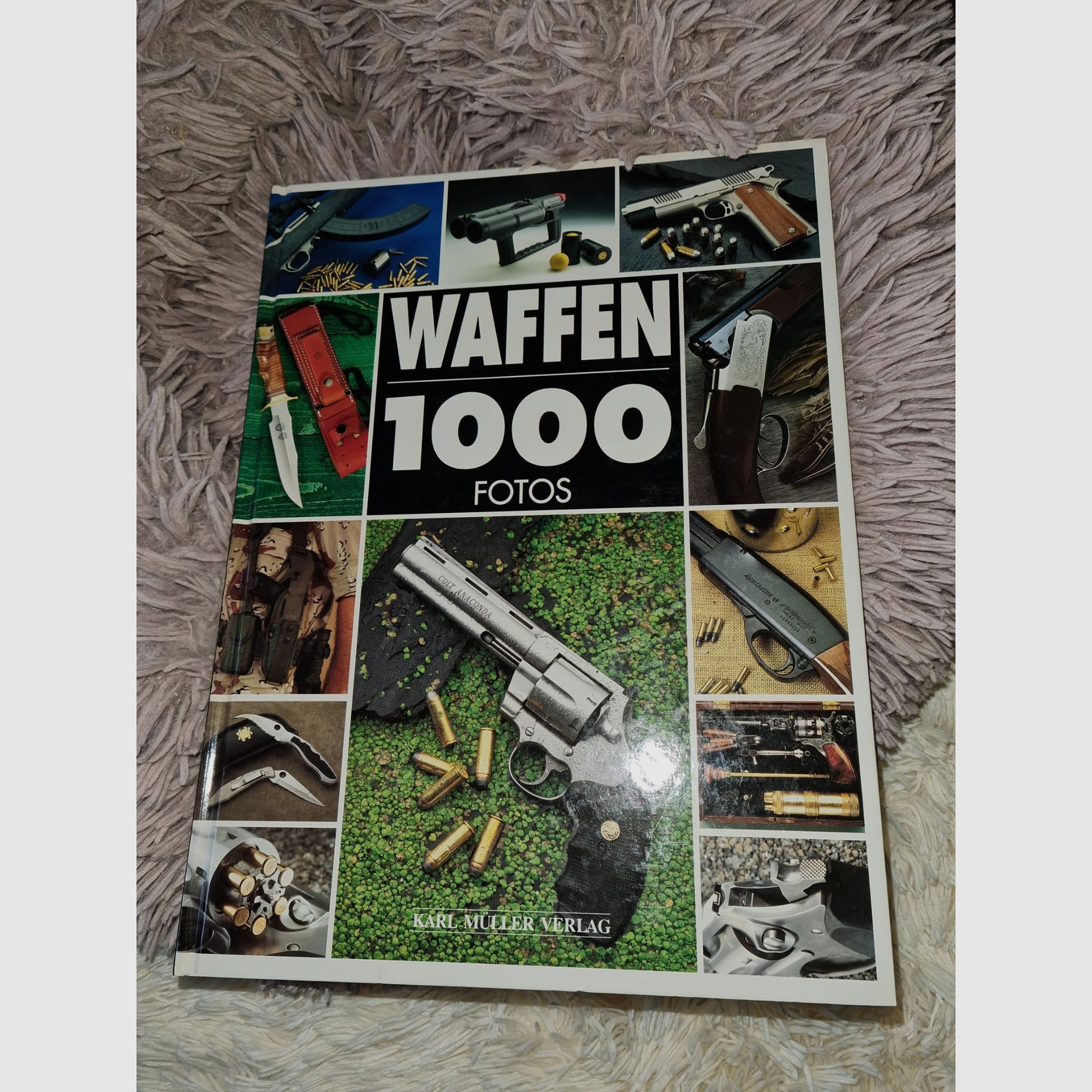 Weapons 1000 Photos, Large Picture Book