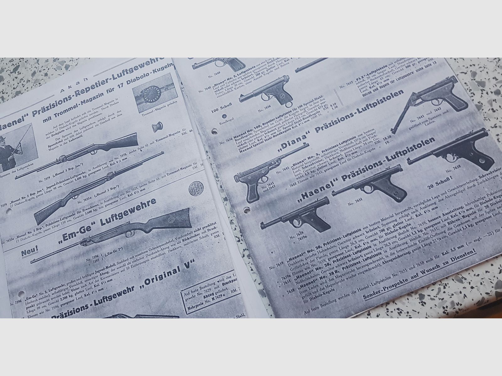Look ;-) Various collected documents from newspapers etc. a lot about Haenel models with rare documents
