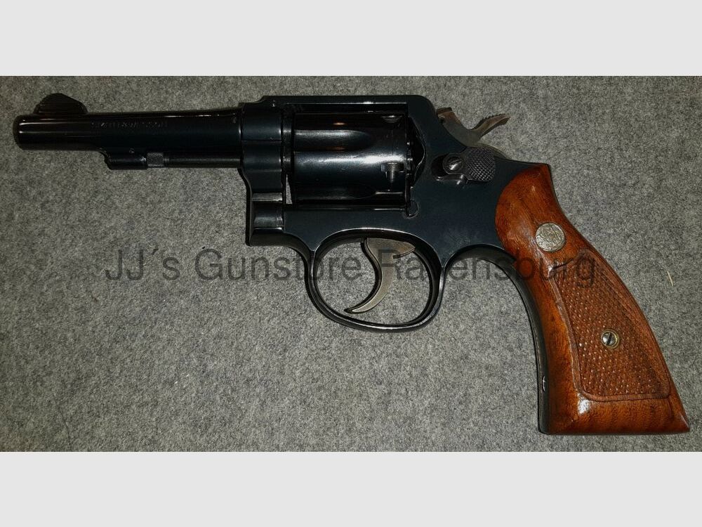 Smith & Wesson 10-1 Military & Police