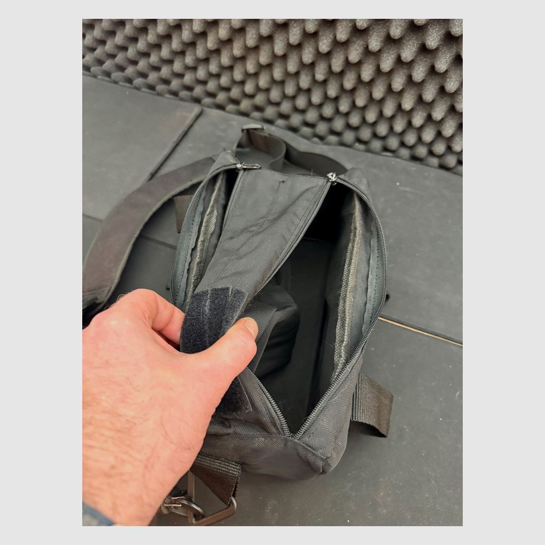 Sport and cartridge bag, stiff, padded - AST - variable interior compartment (2 small or 1 large compartment)