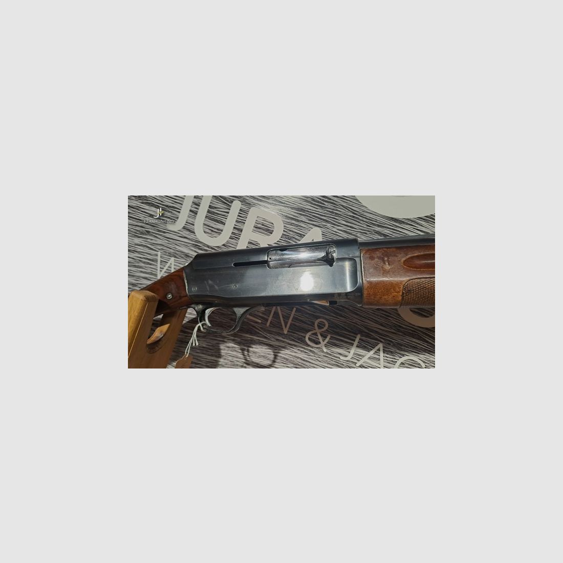 Franchi self-loading shotgun with multichoke