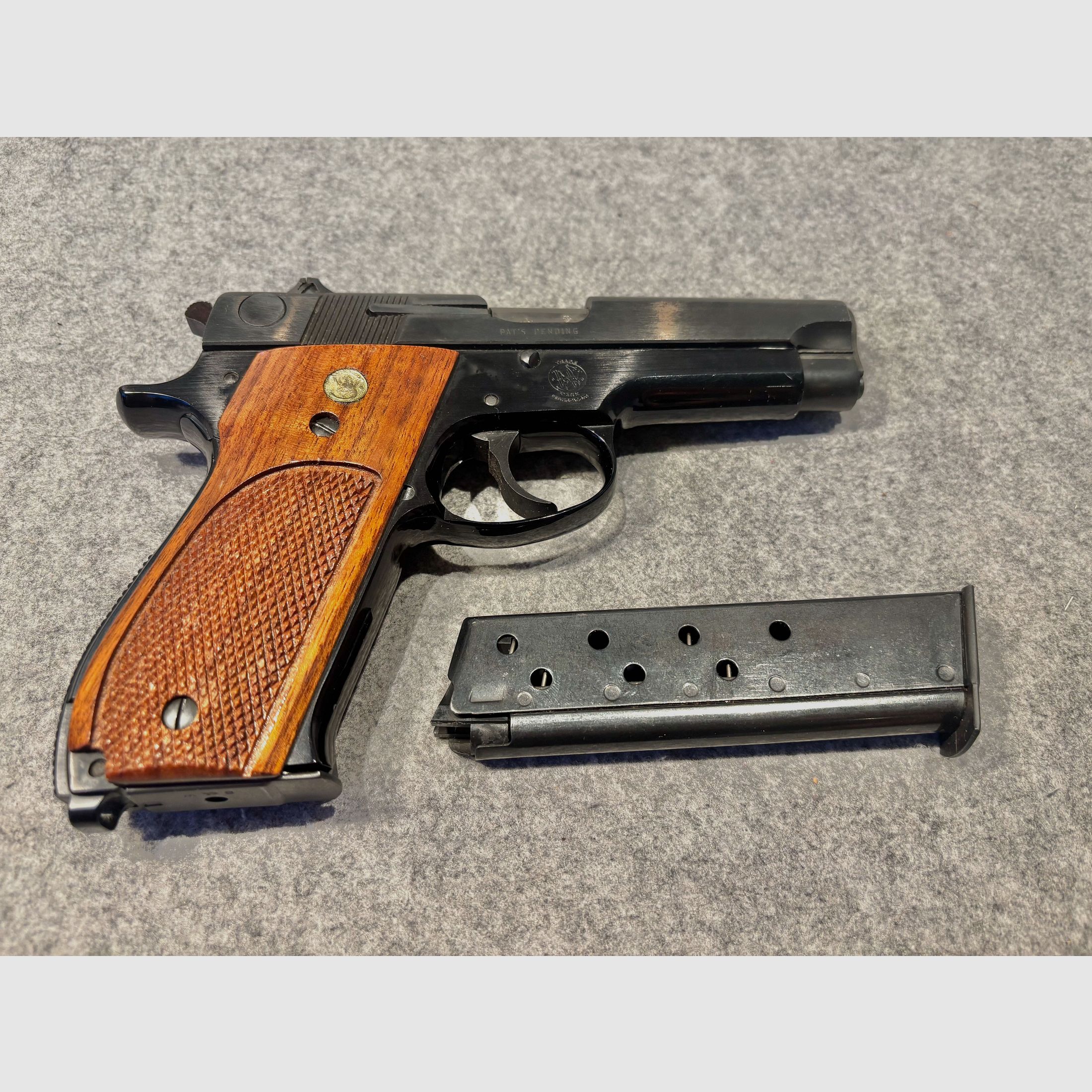 Smith & Wesson Mod. 39-2